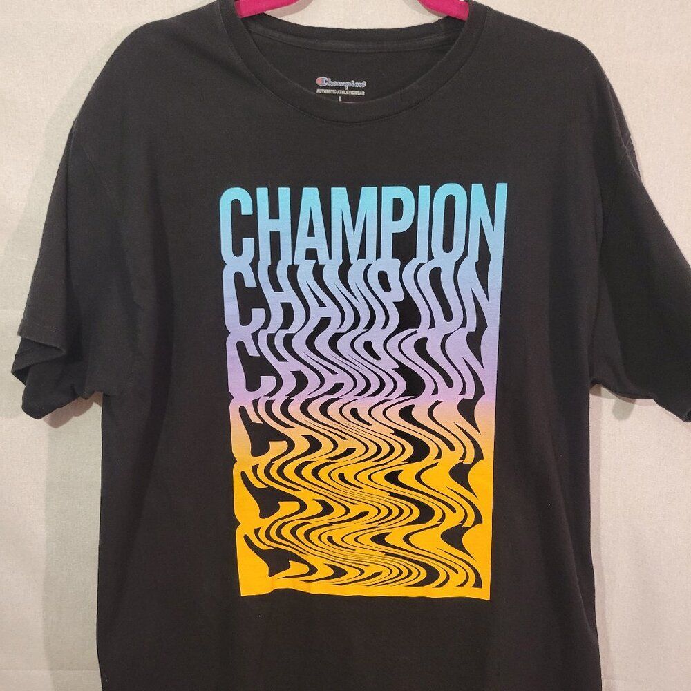 Champion Graphic T-Shirt Black Wavy Logo Gradient Pink Blue Yellow Size L